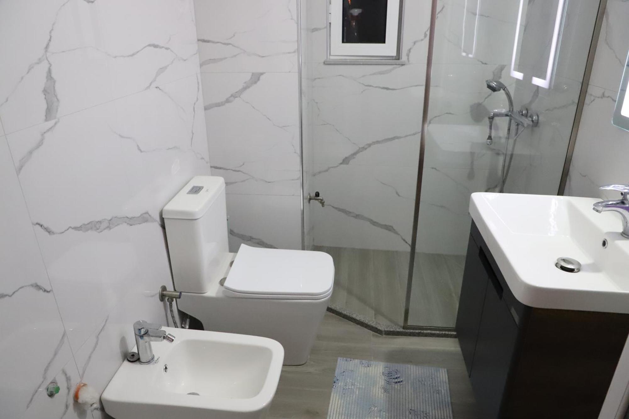 Veizaj Centre Апартаменты